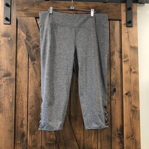 XL Pro-player Womens Gray capri workout C3935
